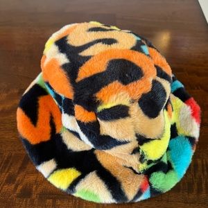 Multicolor hat